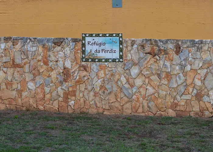 Hébergement de vacances Refugio Da Perdiz - Nature's Luxury Retreat *